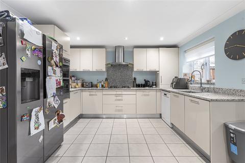 4 bedroom terraced house for sale, Highbridge Close, Radlett, Hertfordshire, WD7