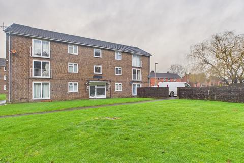 undefined, Crombie Close, Waterlooville PO8