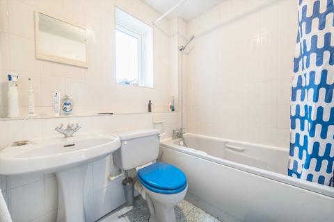 1 bedroom flat to rent, Manor Vale, Brentford TW8