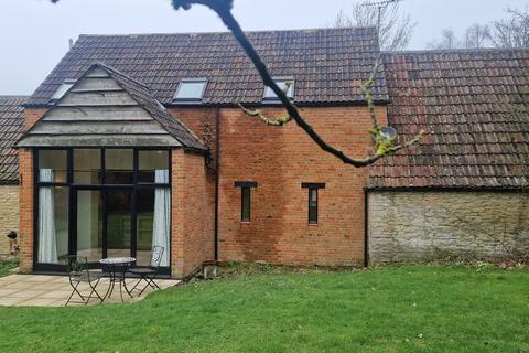 undefined, Upper Minety, Lyngrove Farm, SN16