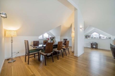 3 bedroom flat to rent, Homer Drive, London E14