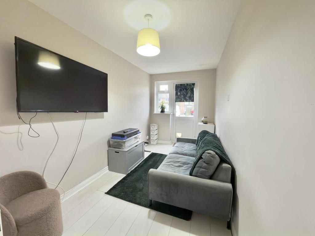 Bedroom 4/ Reception room