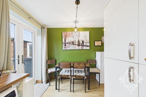 2 bedroom end of terrace house for sale, Roseberry Road, Middlesbrough