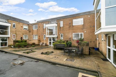undefined, Moorfield Drive, Leeds LS19