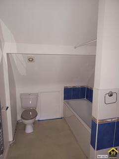 1 bedroom flat to rent, Addiscombe Road, East Croydon, CR0