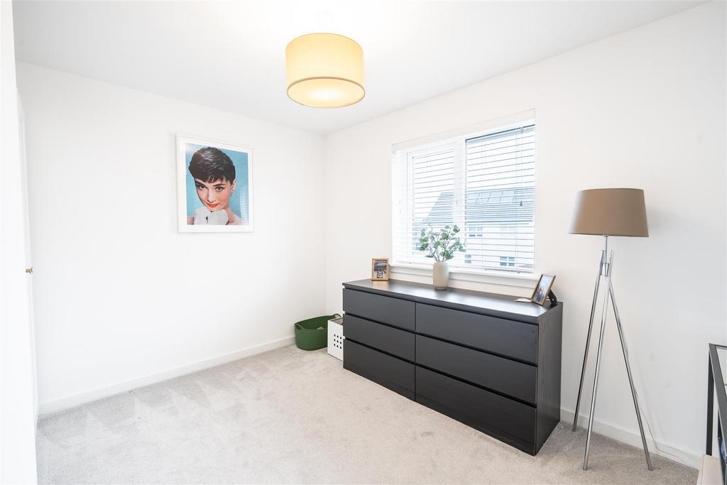Bedroom.two.jpg