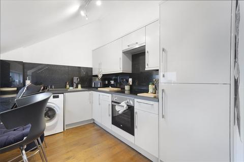 undefined, Hackney Road, London Fields, London, E2