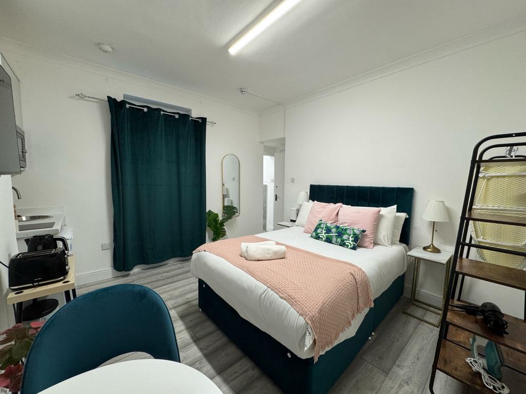 Whats App Image 2025-03-05 at 13.30.16 (1)