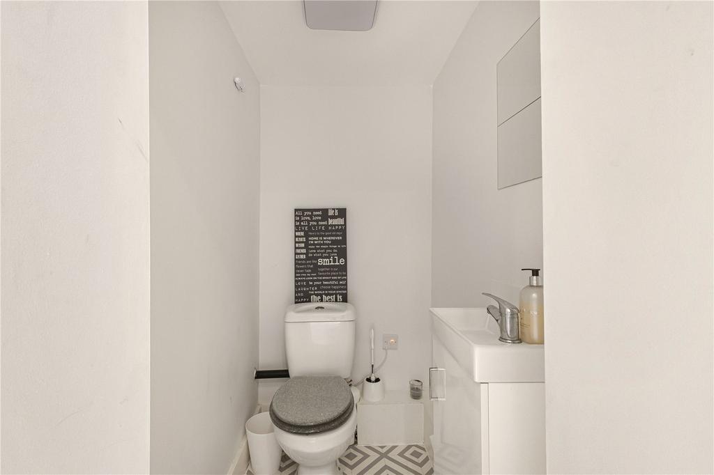 Ground Floor Wc