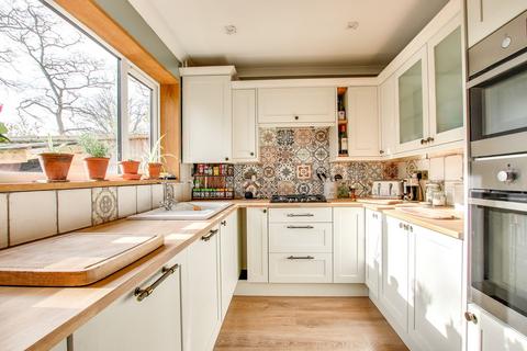 3 bedroom semi-detached house for sale, Sycamore Road, Hordle, Lymington, SO41