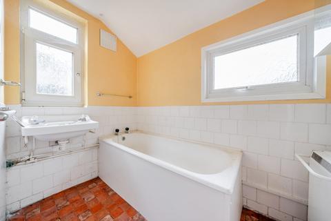 3 bedroom terraced house for sale, Hengist Road, Erith