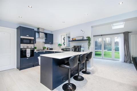 4 bedroom detached house for sale, Camberwell Close, Gateshead, NE11