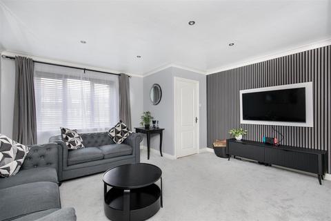4 bedroom detached house for sale, Camberwell Close, Gateshead, NE11