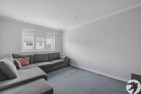 2 bedroom maisonette for sale, High Point, London, SE9