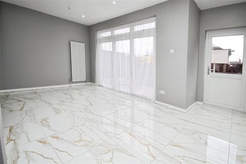5 bedroom terraced house to rent, Homefield Avenue, Ilford IG2