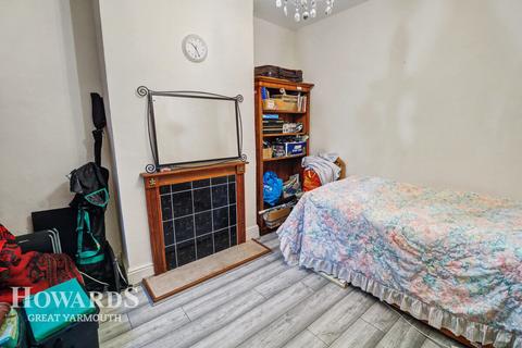 3 bedroom terraced house for sale, York Road, Great Yarmouth