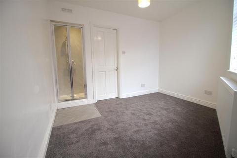 1 bedroom flat to rent, Broadstone Road, Stockport SK5