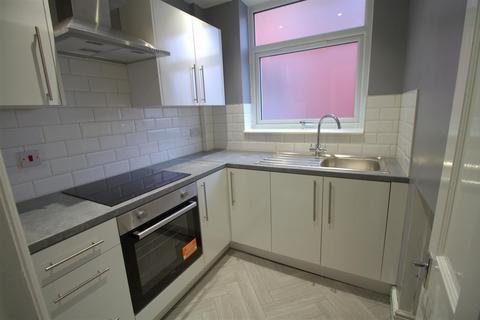 1 bedroom flat to rent, Broadstone Road, Stockport SK5