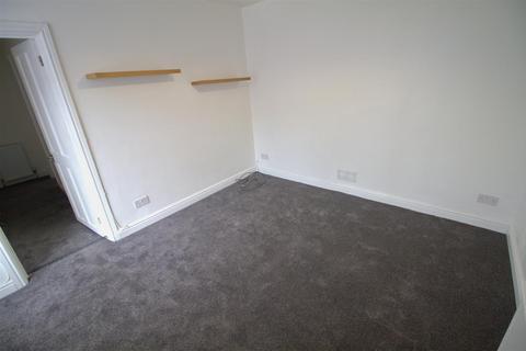 1 bedroom flat to rent, Broadstone Road, Stockport SK5