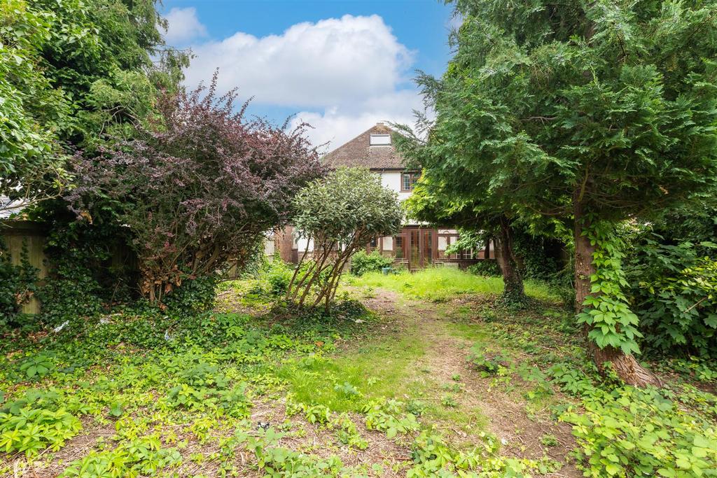 Garden-4.jpg