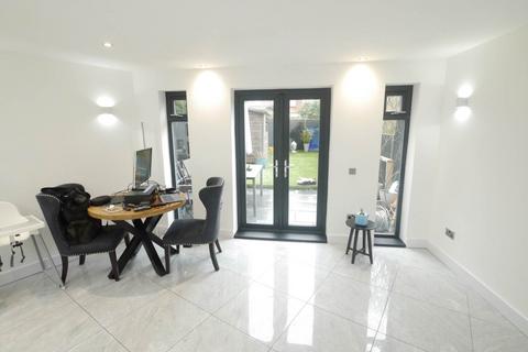 undefined, Nash Close, Hatfield