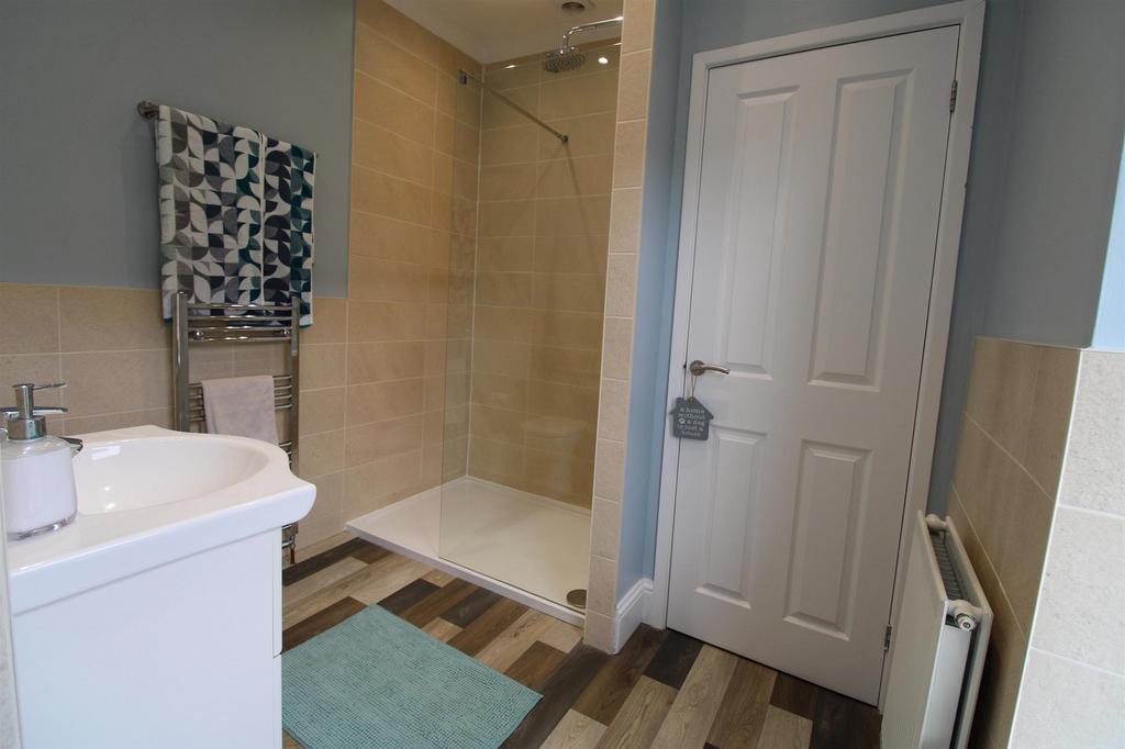 Family Shower Room