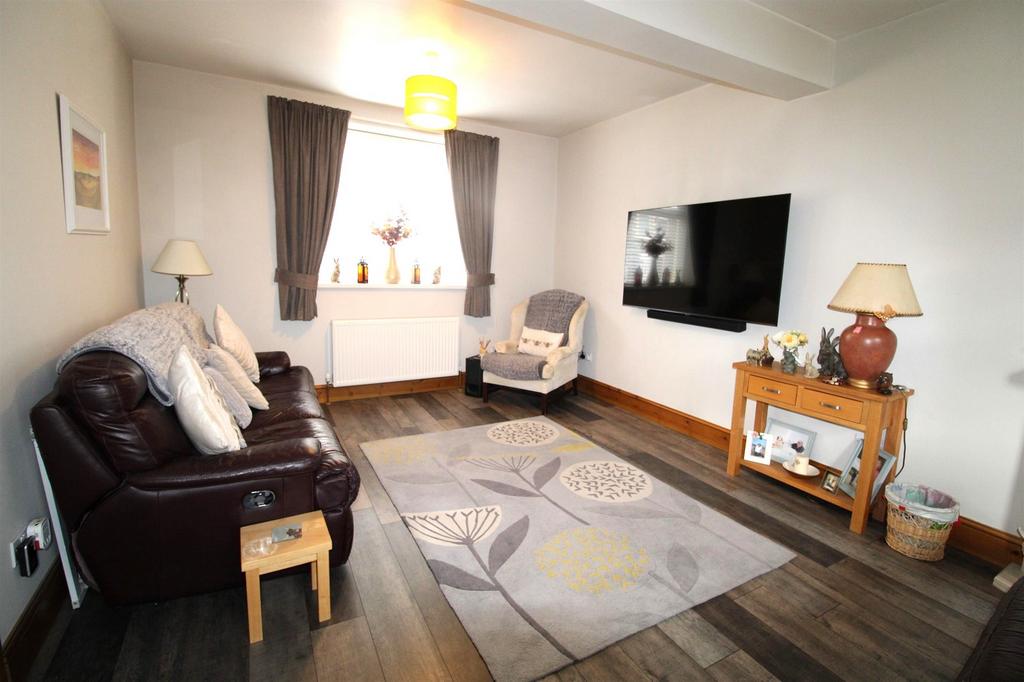 Spacious Open-Plan Lounge