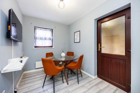 2 bedroom flat for sale, Stephens Court, 82 Endwell Road, London, SE4