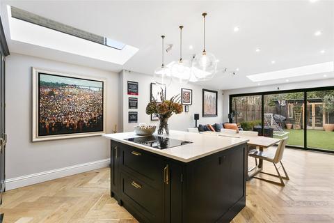5 bedroom terraced house for sale, Hydethorpe Road, London, SW12