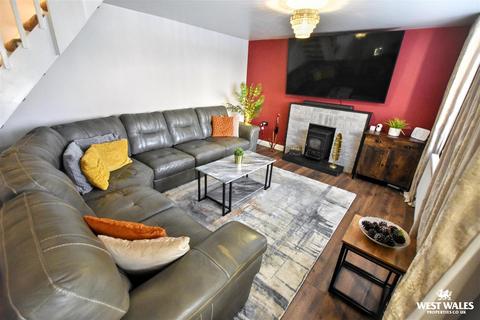 4 bedroom cottage for sale, Troopers Inn, Llangwm, Haverfordwest
