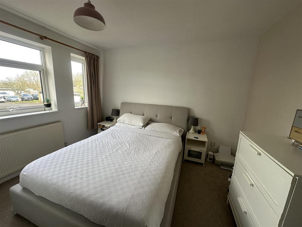 Bedroom 1.jpeg