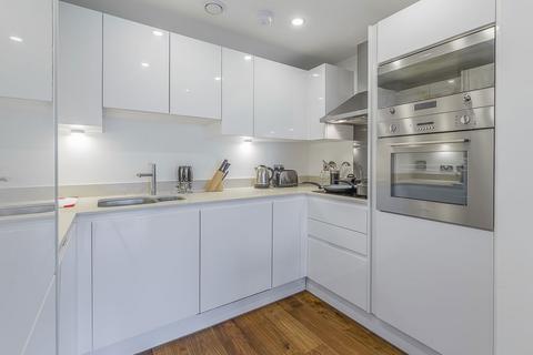 2 bedroom flat to rent, Duckman Tower, Canary Wharf E14