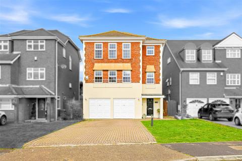 undefined, Silver Point Marine, Canvey Island SS8