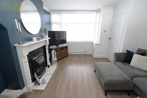 3 bedroom terraced house for sale, Amersham Close, Davyhulme