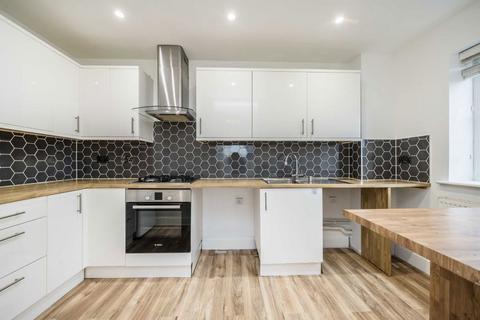 undefined, Sundeala Close, Sunbury-On-Thames TW16