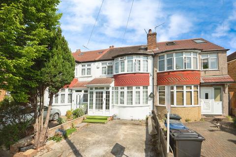 Tees Avenue, Greenford UB6