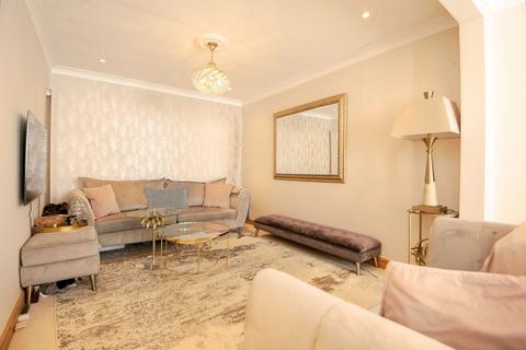 3 bedroom terraced house for sale, Tees Avenue, Greenford UB6