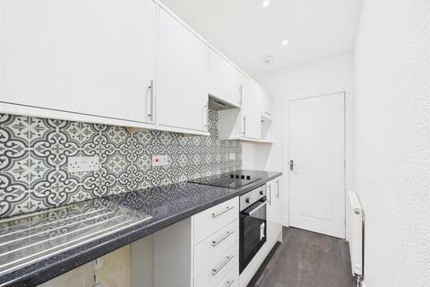 undefined, Ballantine Place, Perth PH1