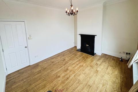3 bedroom semi-detached house to rent, West Street, Doncaster DN8
