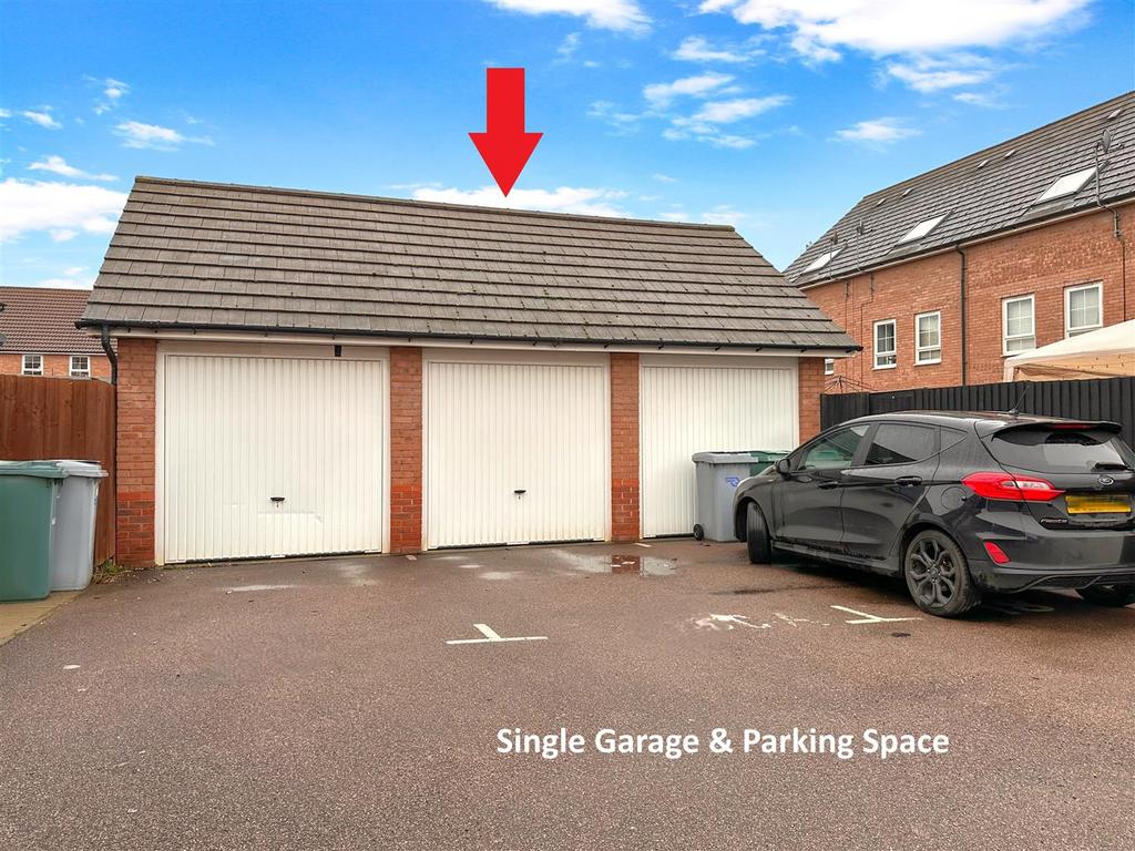 Single Garage & Parking Space 450