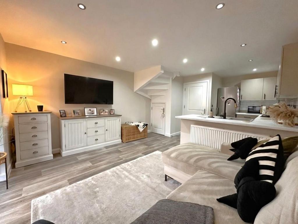Living Area 315