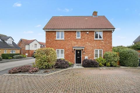 Maple Gardens, Stotfold, Hitchin, SG5