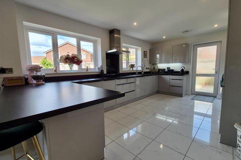 5 bedroom detached house for sale, Parkinson Boulevard, Richmond Point, Lytham St Annes