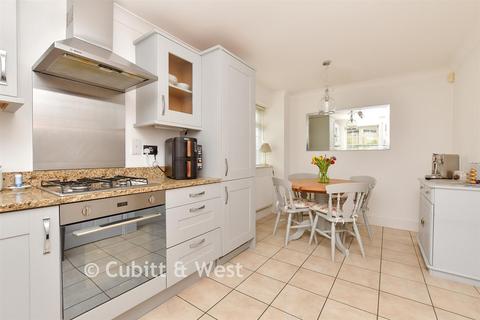 4 bedroom end of terrace house for sale, Buckland Road, Lower Kingswood, Tadworth, Surrey