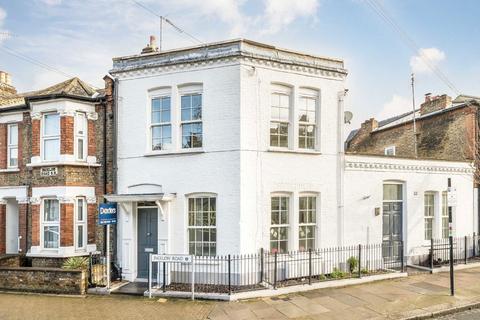 Stanley Grove, London SW8