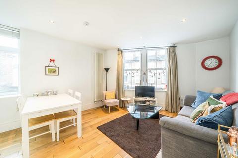 2 bedroom flat for sale, Stanley Grove, London SW8