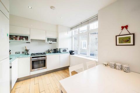 2 bedroom flat for sale, Stanley Grove, London SW8