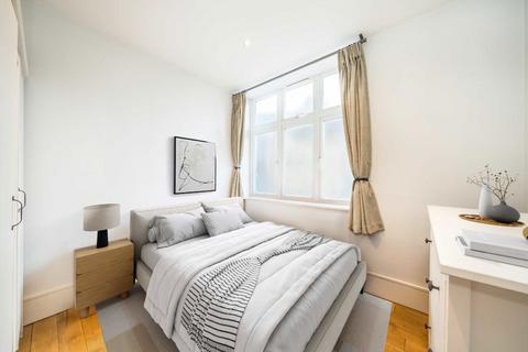2 bedroom flat for sale, Stanley Grove, London SW8