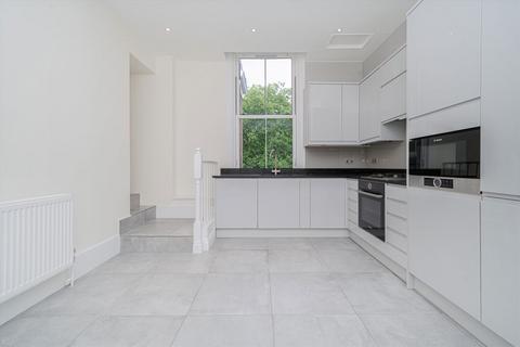 2 bedroom flat to rent, Holland Park Gardens, London W14