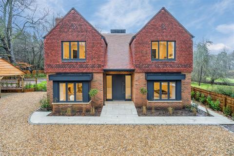 undefined, Nightingales Lane, Chalfont St. Giles HP8